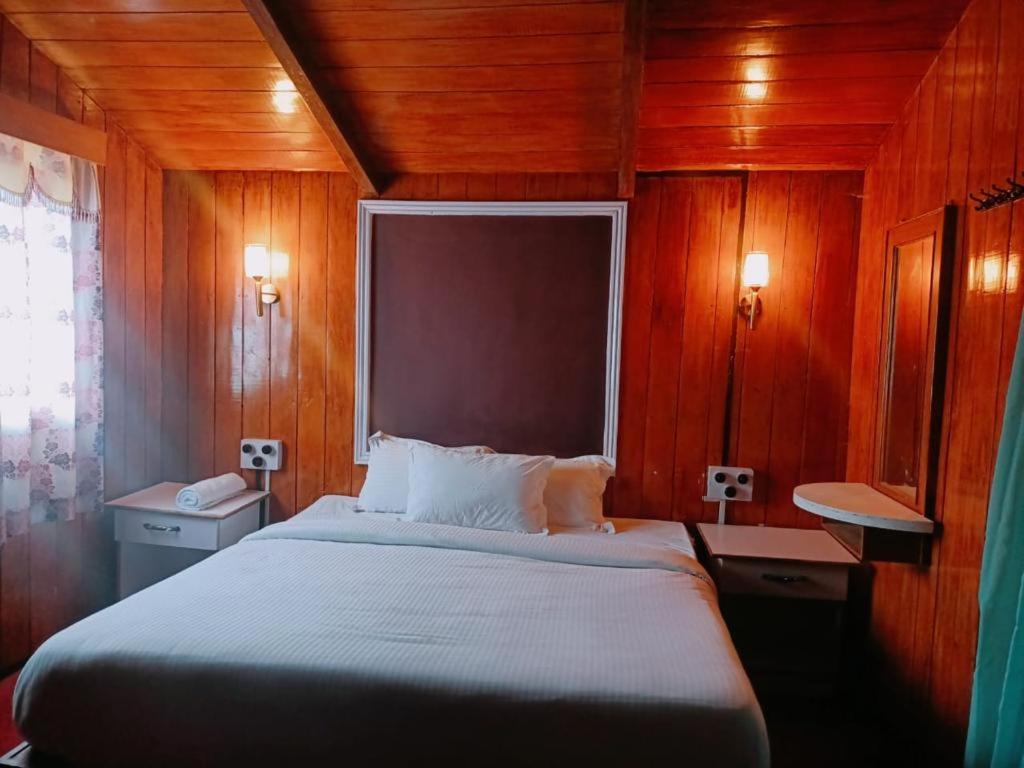 Hôtel Bob'S Woodside Bungalow à Ooty Extérieur photo